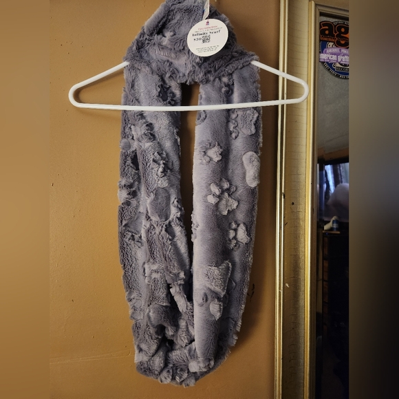 Accessories - Simply Minky Infinite Scarf